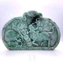 Cargar imagen en el visor de la galería, Natural Burmese Jade Luck Symbol Sculpture