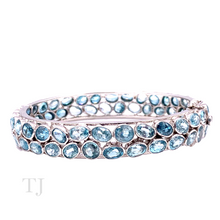 Cargar imagen en el visor de la galería, Aquamarine oval cut stones in sterling silver bangle bracelet setting