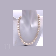 Cargar imagen en el visor de la galería, Freshwater Baroque Pearl Necklace (Knotted)