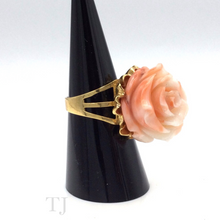 Cargar imagen en el visor de la galería, Italian Angel Skin Coral Rose Ring in 14k Gold