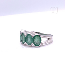 Загрузить изображение в средство просмотра галереи, Emerald Five Oval Ring in Sterling Silver