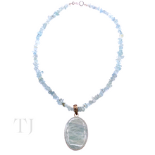 Загрузить изображение в средство просмотра галереи, Aquamarine Chip Necklace with oval shaped Aquamarine pendant in silver