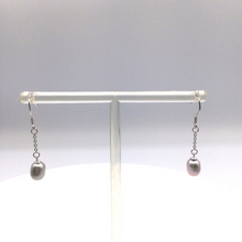Load image into Gallery viewer, Fresh water pearl earring