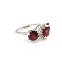Загрузить изображение в средство просмотра галереи, Garnet Triple Stone with Diamonique Ring in Sterling Silver