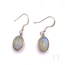 Cargar imagen en el visor de la galería, Moonstone Oval Cabochon Earrings in Sterling Silver