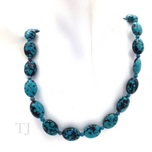 Load image into Gallery viewer, Blue Turquoise Oval stones Necklace with small beads in between
