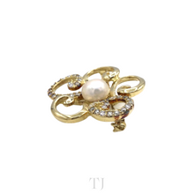 Load image into Gallery viewer, Pearl Brooch in Sterling Silver (Gold Coated)