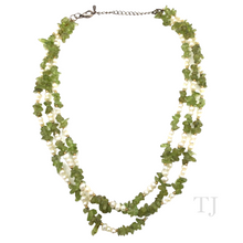 Load image into Gallery viewer, Peridot Chip & Pearl 3 Layered Necklace