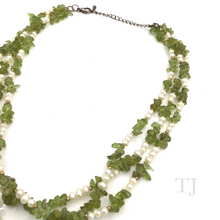 Load image into Gallery viewer, Peridot Chip & Pearl 3 Layered Necklace