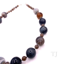 Load image into Gallery viewer, Eye Agate Bead Necklace
