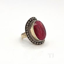 Cargar imagen en el visor de la galería, Indian Ruby faceted ring in antique designed sterling silver