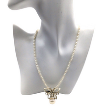 Load image into Gallery viewer, Pearl Necklace with sterling silver