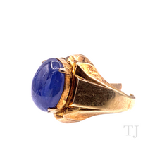 Load image into Gallery viewer, Burmese Sapphire Cabochon in Copper Ring