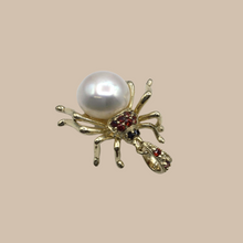 Load image into Gallery viewer, Pearl Spider Pendant with gold coated