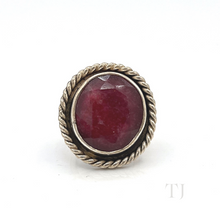 Cargar imagen en el visor de la galería, Indian Ruby Round Shaped ring in sterling silver