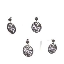 Load image into Gallery viewer, Amethyst oval earrings in sterling silver rhodium coated