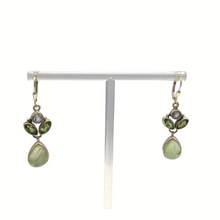 Load image into Gallery viewer, Peridot earring in sterling silver