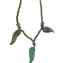 Загрузить изображение в средство просмотра галереи, Burmese jade necklace with Leaves pendant