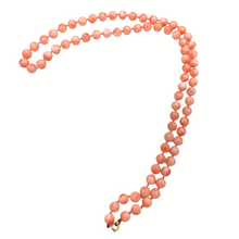 Load image into Gallery viewer, Italian coral Necklace with 9k Gold