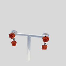 Cargar imagen en el visor de la galería, Salmon Skin Coral Earrings