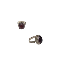 Load image into Gallery viewer, Garnet ring in sterling silver