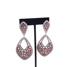 Load image into Gallery viewer, Garnet earrings in sterling silver with Diamonquie