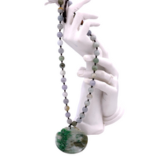 Cargar imagen en el visor de la galería, Burmese Jade bead necklace with circle shaped pendant