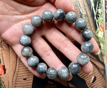 Load image into Gallery viewer, Eagle Eye Bracelet