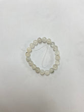Cargar imagen en el visor de la galería, Moonstone 3A Bracelet
