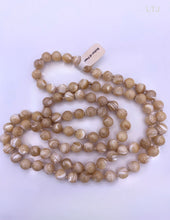 Load image into Gallery viewer, Mother of Pearl Necklace 8mm 35&quot;
