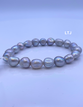 Load image into Gallery viewer, Gray Pearl Nugget Stretchy Bracelet
