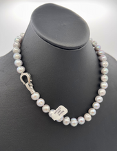 Load image into Gallery viewer, Natural Pearl Necklace 17&quot;
