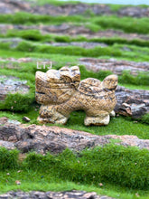 Cargar imagen en el visor de la galería, dragon carving
