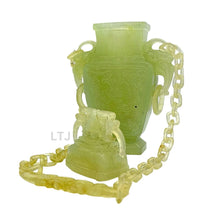 Cargar imagen en el visor de la galería, Jade Carving Vase with Intricate Chain and Kanote Accent
