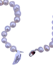 Load image into Gallery viewer, Freshwater pearl with round silver clasp 10mm 20&quot;
