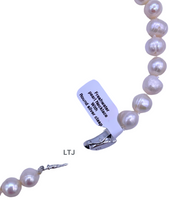 Cargar imagen en el visor de la galería, Freshwater pearl with round silver clasp 8mm 20&quot;
