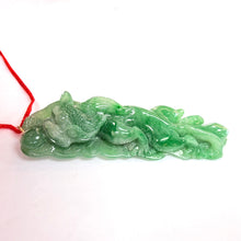 Cargar imagen en el visor de la galería, Burmese Curved Jade Pixiu Pendant
