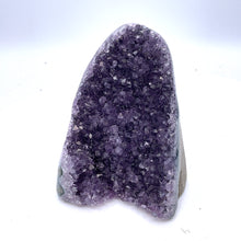 将图片加载到图库查看器，Amethyst Geode Medium

