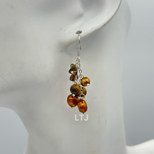 Load image into Gallery viewer, Natural hanging pearl grape earrings (silver)
