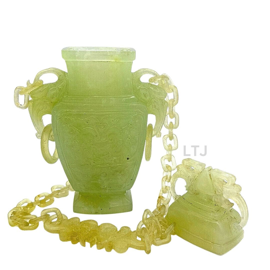 Jade Carving Vase with Intricate Chain and Kanote Accent