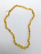 Cargar imagen en el visor de la galería, Amber Tear Drop Necklace
