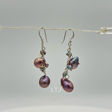 Cargar imagen en el visor de la galería, Natural hanging pearl grape earrings (silver)
