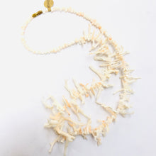 Load image into Gallery viewer, Italy Coral Branch Necklace
