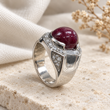 Загрузить изображение в средство просмотра галереи, Burmese Ruby Cabochon Ring in Sterling Silver
