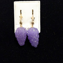 Load image into Gallery viewer, Lavender Jade Grape Earrings with Gold
