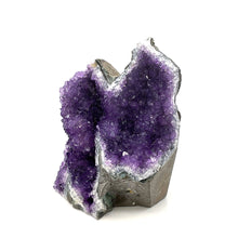 将图片加载到图库查看器，Amethyst Geode Medium
