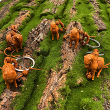 将图片加载到图库查看器，Wood Horse Keychain
