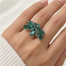 Загрузить изображение в средство просмотра галереи, Emerald Flower Ring in Sterling Silver
