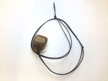 Cargar imagen en el visor de la galería, Amber Rough Pendant
