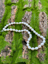 将图片加载到图库查看器，White Potato Pearl necklace with silver clasp 17&quot;
